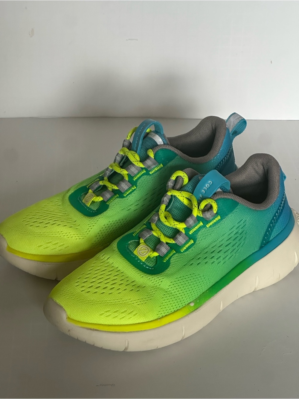 Cole Haan ZERØGRAND Knit Sneakers Women’s 5.5 Green Blue Walking Shoes